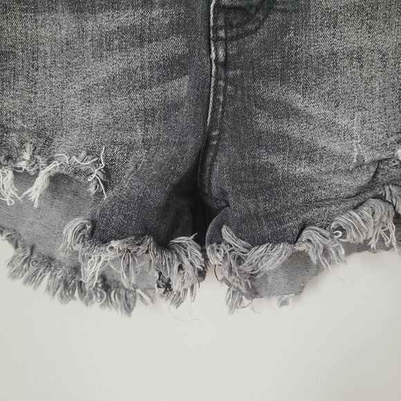 Free People We The Free Crvy Vintage High Rise Jean Short in Black Size 27 - Picture 5 of 9